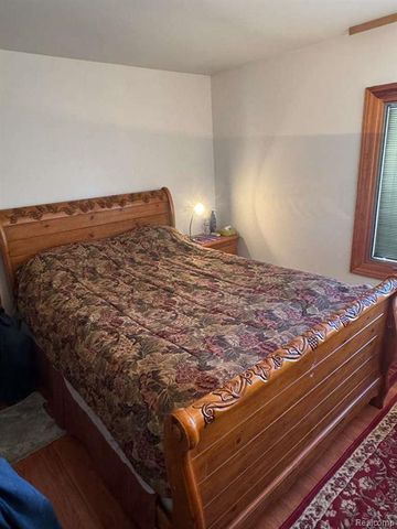 3426 Auburn Drive, Troy, MI 48083