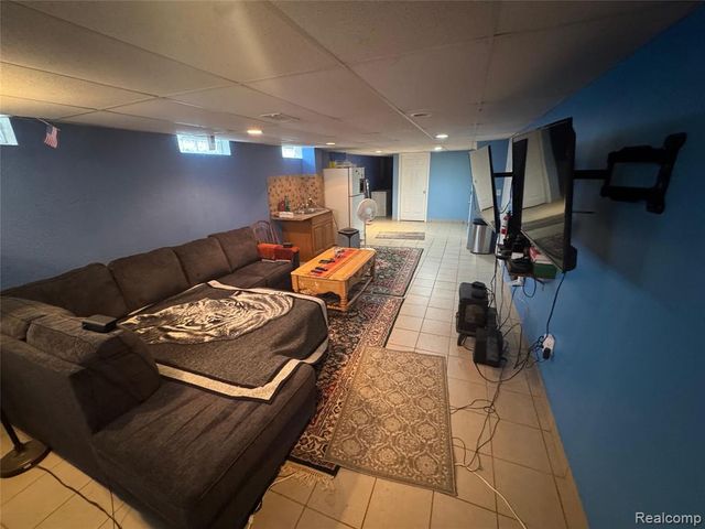 3426 Auburn Drive, Troy, MI 48083