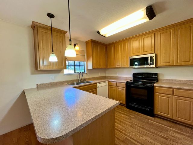 10747 Mount Vernon Rd, Auburn, CA 95603