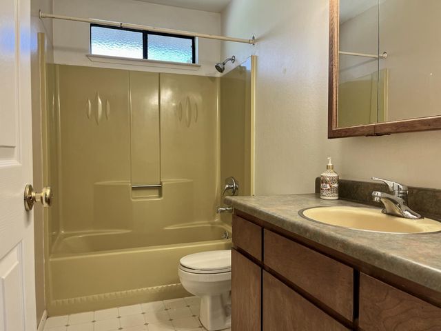 10747 Mount Vernon Rd, Auburn, CA 95603