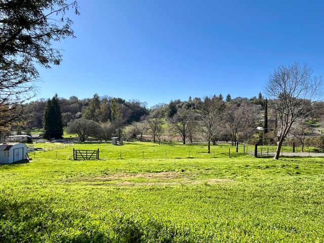 10747 Mount Vernon Rd, Auburn, CA 95603