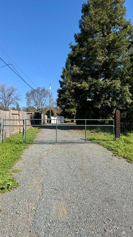 10747 Mount Vernon Rd, Auburn, CA 95603