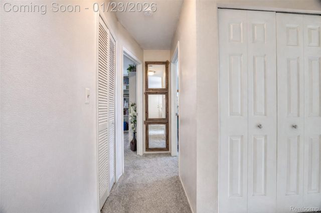 1850 Axtell Drive 2, Troy, MI 48084