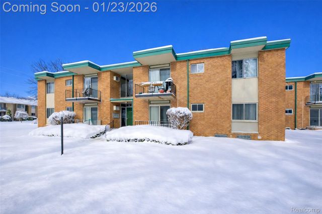 1850 Axtell Drive 2, Troy, MI 48084