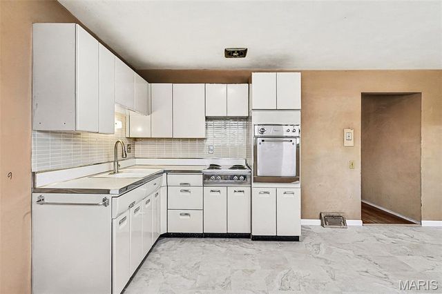 10515 Alliance Drive, Dellwood, MO 63136