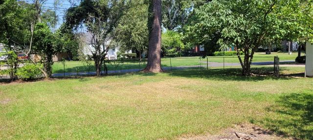 902 Anniston Avenue, Shreveport, LA 71105