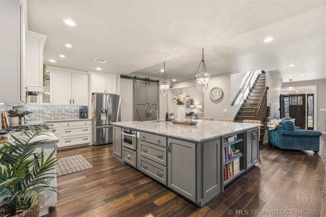 2713 Redbud Lane, Kingston, OK 73439