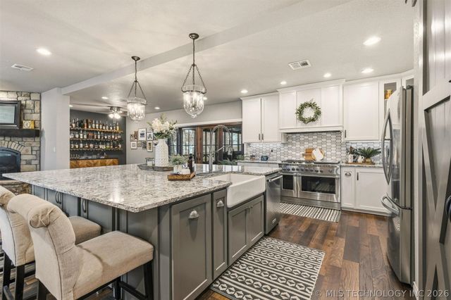 2713 Redbud Lane, Kingston, OK 73439