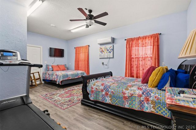 2713 Redbud Lane, Kingston, OK 73439