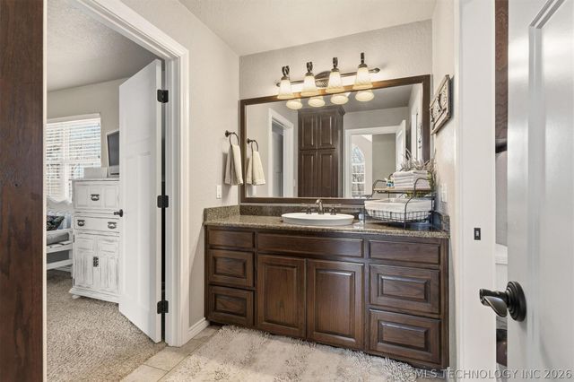 2713 Redbud Lane, Kingston, OK 73439