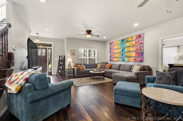 2713 Redbud Lane, Kingston, OK 73439