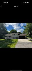 6201 9th Street N, Moorhead, MN 56560