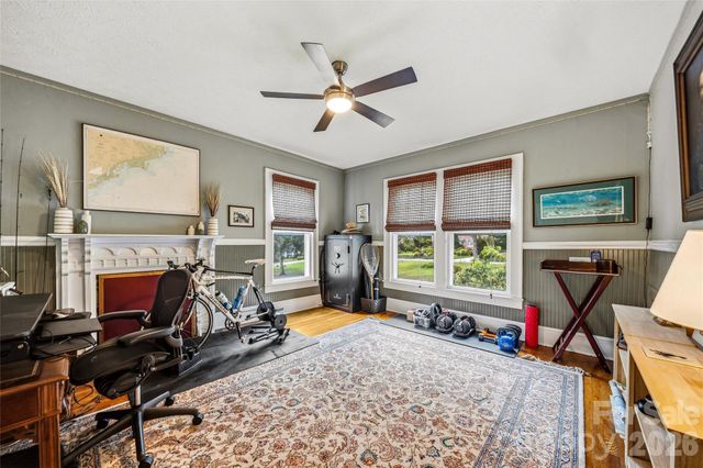 1620 Norwood Place, Hendersonville, NC 28791