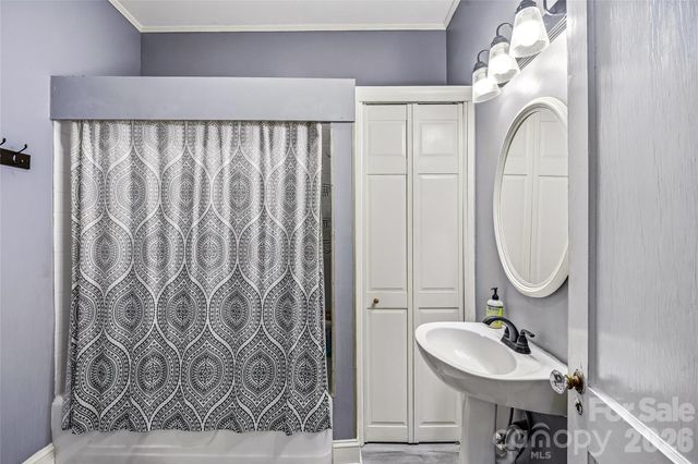 1620 Norwood Place, Hendersonville, NC 28791