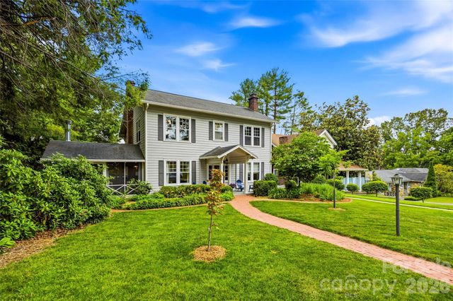 1620 Norwood Place, Hendersonville, NC 28791