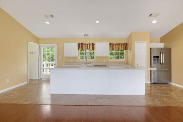 360 Holiday Lane, Coldspring, TX 77331