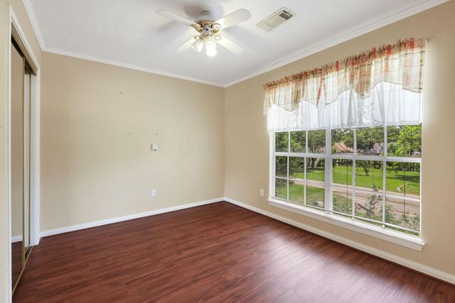 360 Holiday Lane, Coldspring, TX 77331