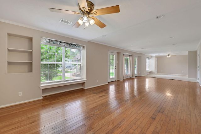 360 Holiday Lane, Coldspring, TX 77331