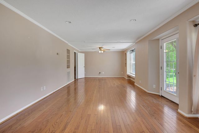 360 Holiday Lane, Coldspring, TX 77331