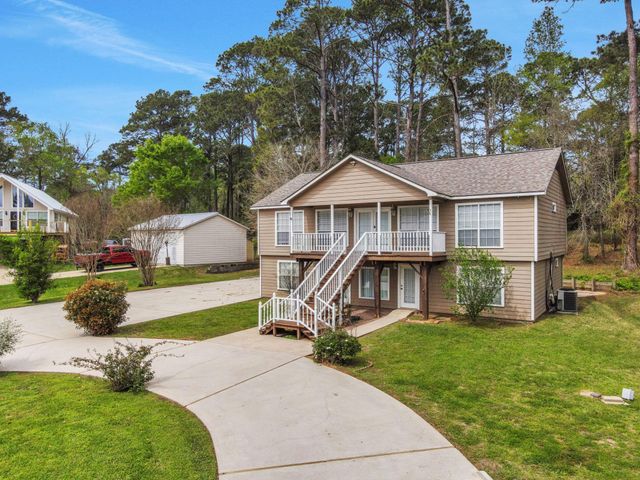 360 Holiday Lane, Coldspring, TX 77331