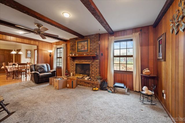 2350 Tanglewood Court, Aurora, IL 60506