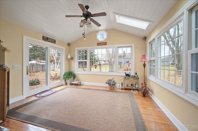 2350 Tanglewood Court, Aurora, IL 60506