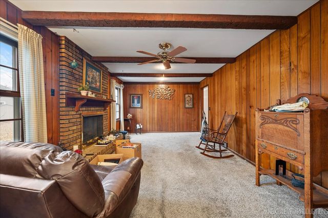 2350 Tanglewood Court, Aurora, IL 60506