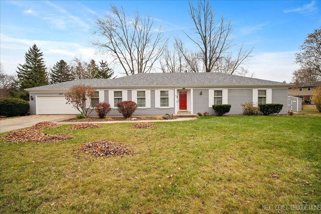 2350 Tanglewood Court, Aurora, IL 60506