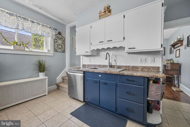 2116 NOBLE ST, Reading, PA 19609