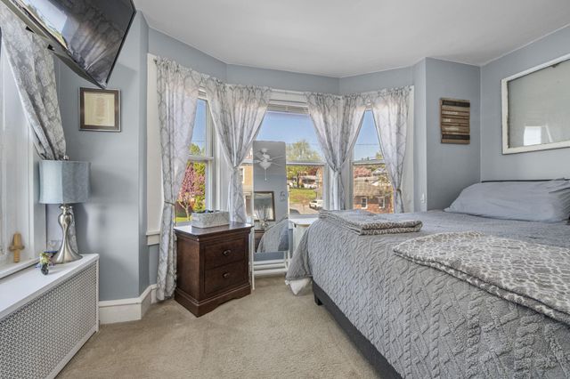 2116 NOBLE ST, Reading, PA 19609