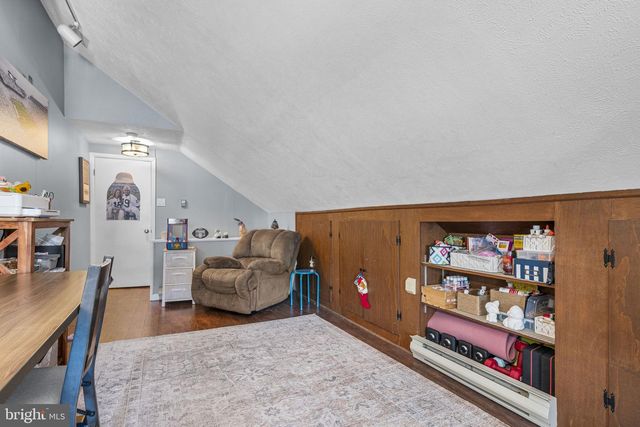 2116 NOBLE ST, Reading, PA 19609