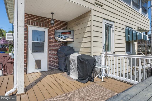 2116 NOBLE ST, Reading, PA 19609