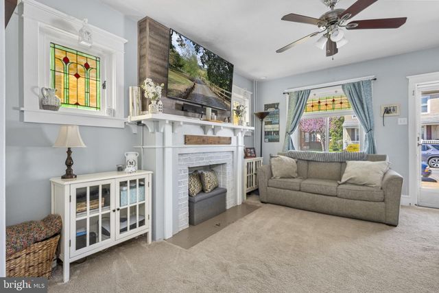 2116 NOBLE ST, Reading, PA 19609