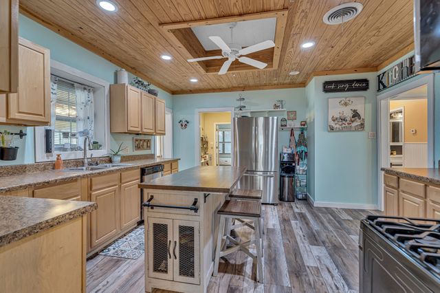 2313 Hickory Creek Road, Denton, TX 76210