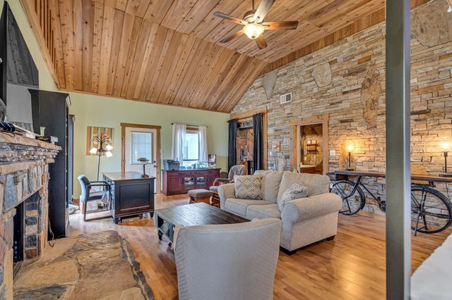 2313 Hickory Creek Road, Denton, TX 76210