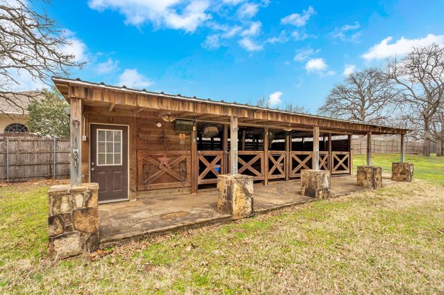 2313 Hickory Creek Road, Denton, TX 76210