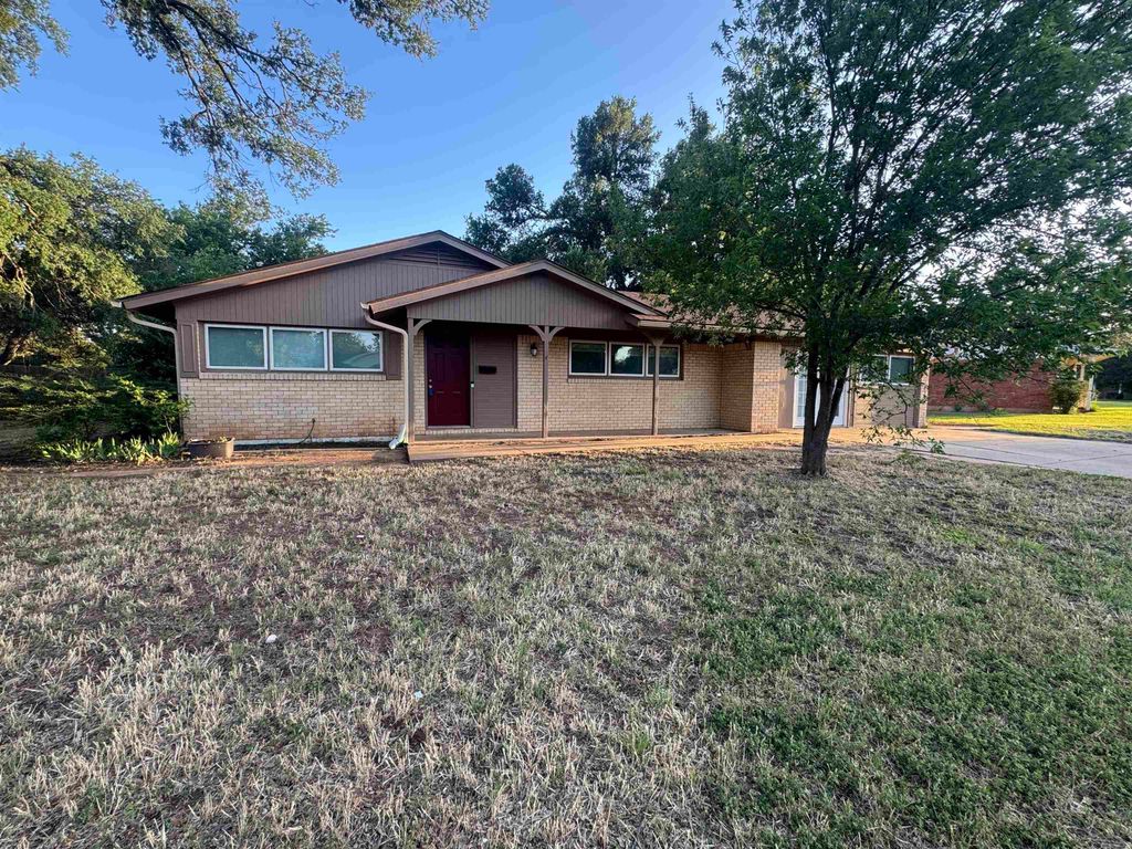 4801 PAWNEE PATHWAY, Wichita Falls, TX 76310