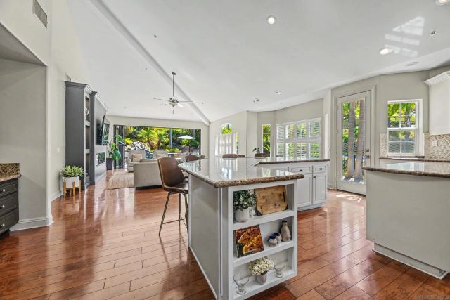 708 Vista Canyon, Vista, CA 92084