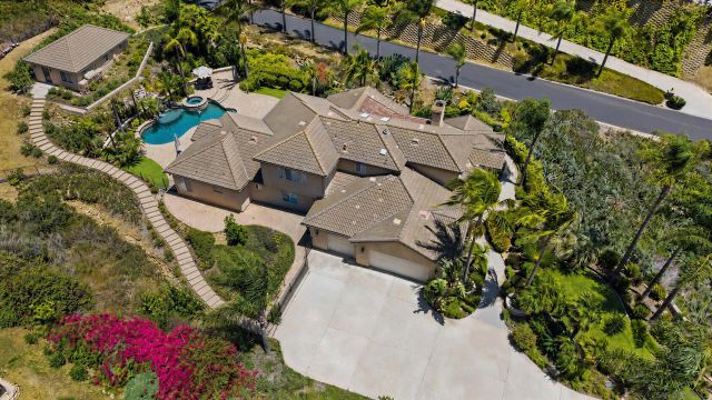 708 Vista Canyon, Vista, CA 92084