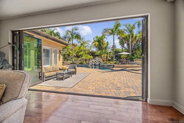 708 Vista Canyon, Vista, CA 92084