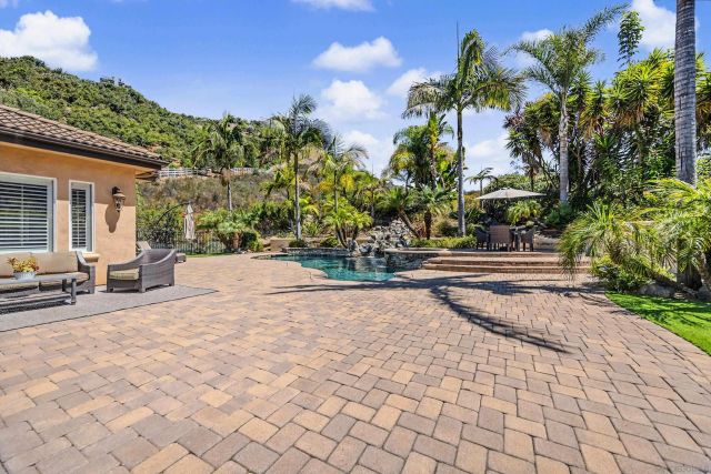 708 Vista Canyon, Vista, CA 92084