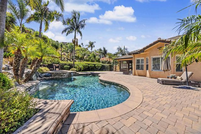 708 Vista Canyon, Vista, CA 92084
