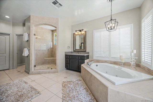 708 Vista Canyon, Vista, CA 92084