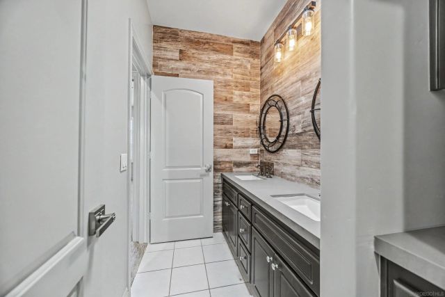 708 Vista Canyon, Vista, CA 92084