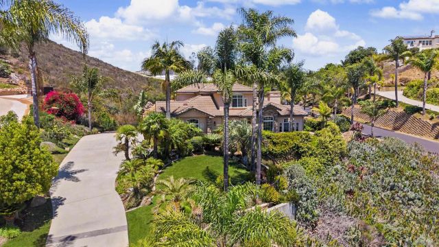 708 Vista Canyon, Vista, CA 92084
