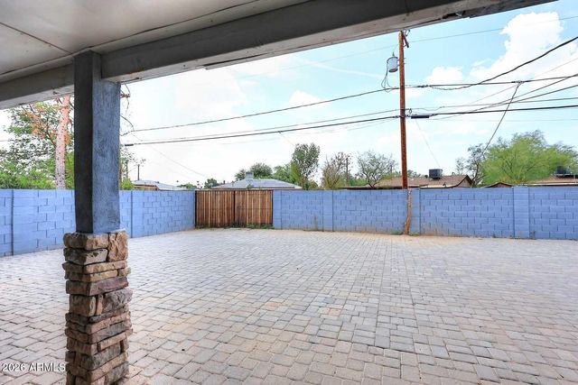 8806 N 30TH Avenue, Phoenix, AZ 85051