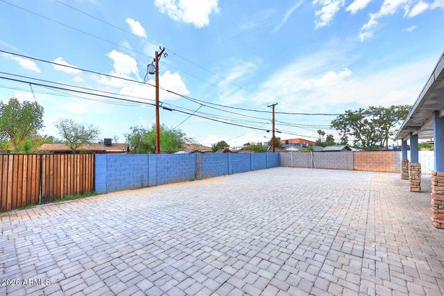 8806 N 30TH Avenue, Phoenix, AZ 85051