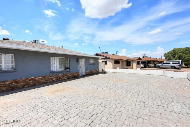 8806 N 30TH Avenue, Phoenix, AZ 85051