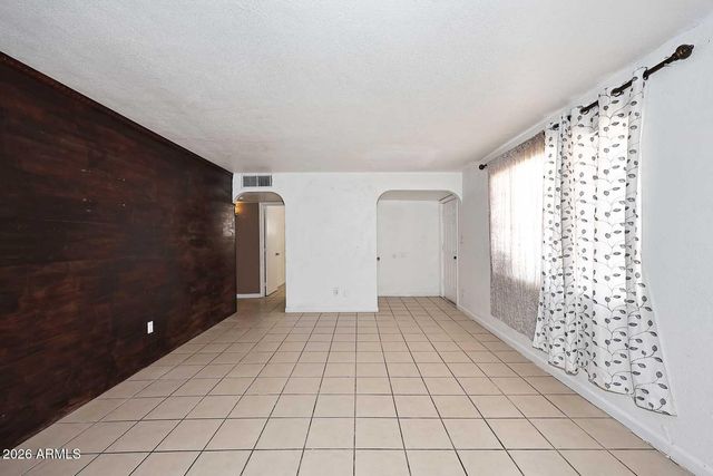 8806 N 30TH Avenue, Phoenix, AZ 85051