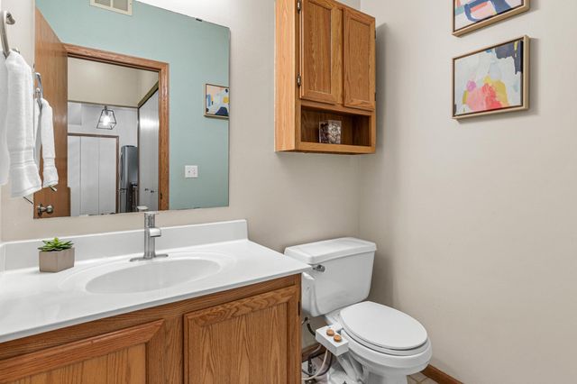 13582 Carmody Drive, Eden Prairie, MN 55344